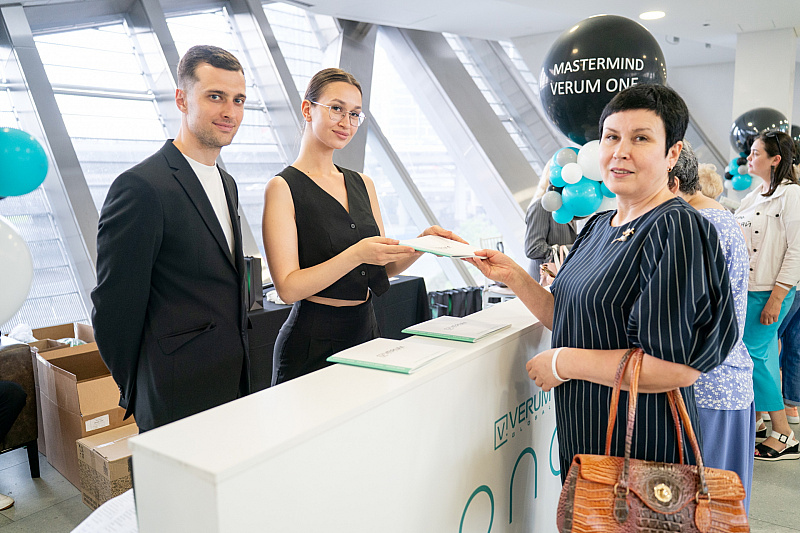Год вместе: День рождения VERUM ONE