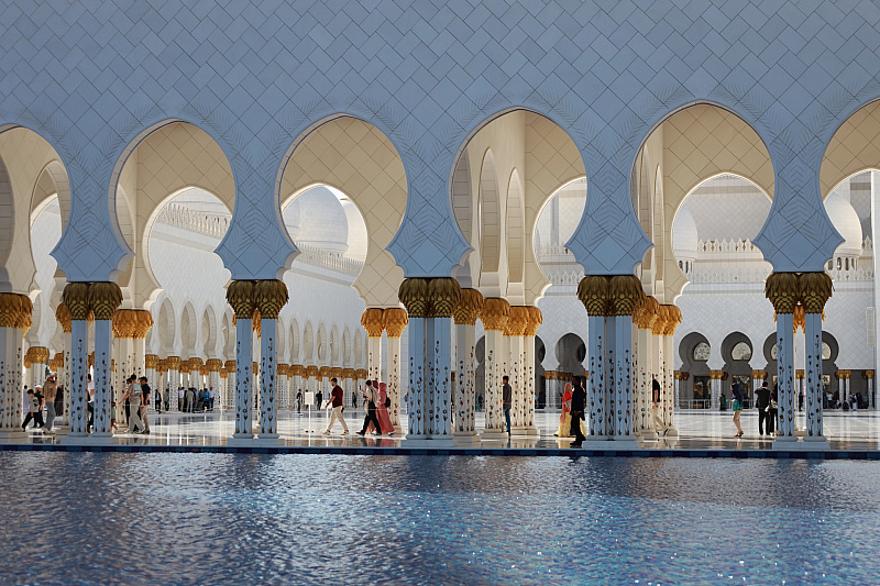 Verum Global в Dubai.
